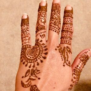 Meet your Posher, Asifa